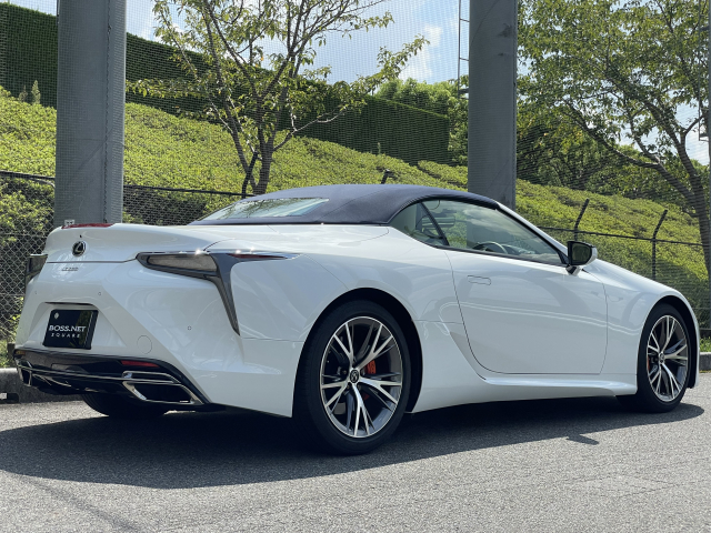 LC500コンバーチブル 法人１オーナー＆走行1,550㌔！