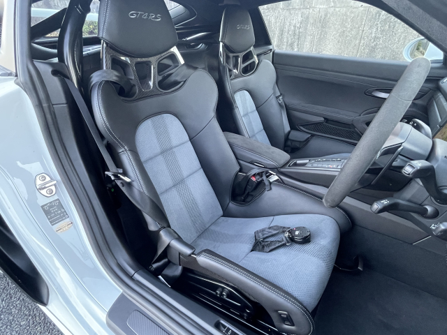 718ｹｲﾏﾝＧＴ４　ＲＳ　MY2022 ﾌﾙﾊﾞｹｯﾄｼｰﾄ！走行2,230ＫＭ！