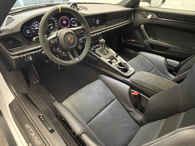 ９１１ＧＴ３ＲＳ OP３００万・ｸﾗﾌﾞｽﾎﾟｰﾂpkg