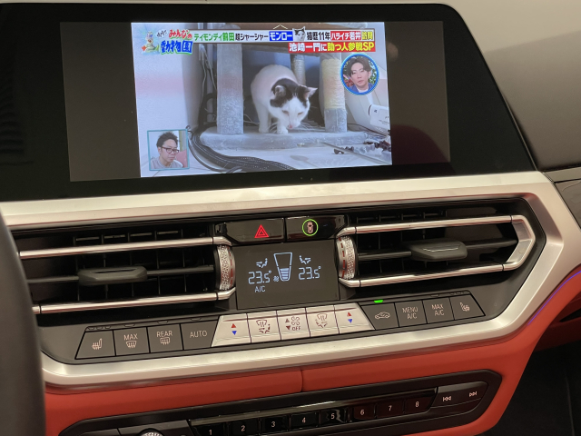 Ｍ４カブリオレ ｺﾝﾍﾟﾃｲｼｮﾝＭ　xDrive【左】
