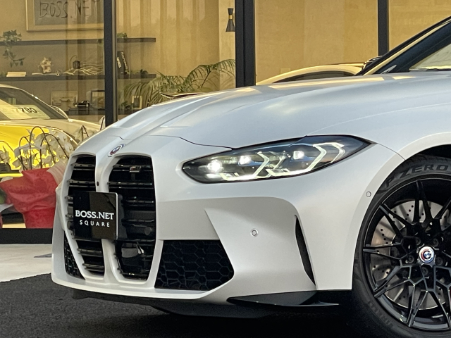 Ｍ４カブリオレ ｺﾝﾍﾟﾃｲｼｮﾝＭ　xDrive【左】