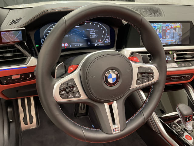Ｍ４カブリオレ ｺﾝﾍﾟﾃｲｼｮﾝＭ　xDrive【左】