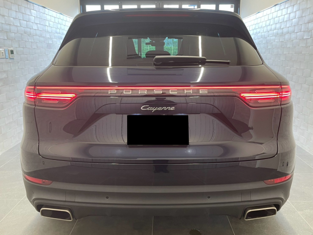 カイエン3.0ﾍﾞｰｽｸﾞﾚｰﾄﾞ ｵﾌﾟｼｮﾝ210万！！
