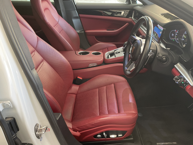 ﾊﾟﾅﾒｰﾗ4　Eｰﾊｲﾌﾞﾘｯﾄﾞ ｵﾌﾟｼｮﾝ218万!ﾚｻﾞｰｲﾝﾃﾘｱ!