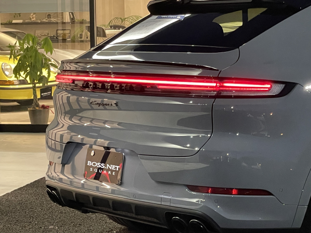 カイエンＳクーペ ｵﾌﾟｼｮﾝ572万！新車総額2,400万
