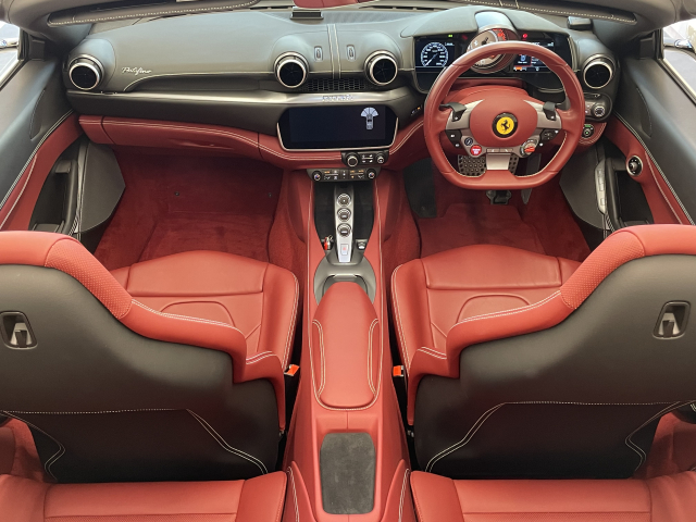 ポルトフィーノ ★ディーラー車★右H★走行1万KM