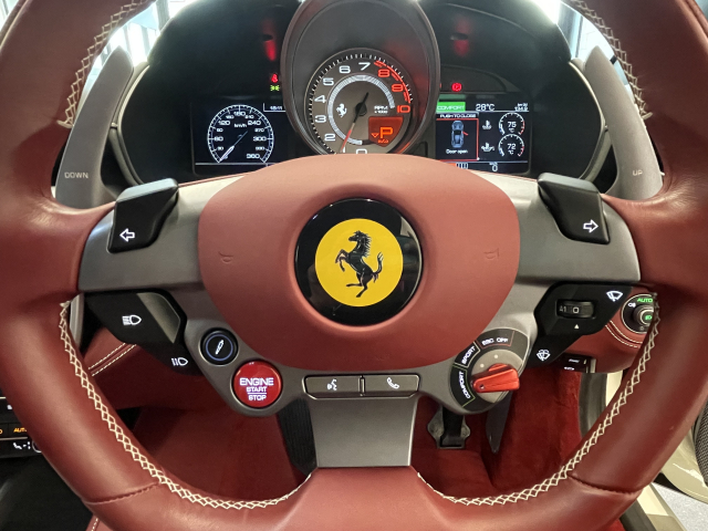ポルトフィーノ ★ディーラー車★右H★走行1万KM