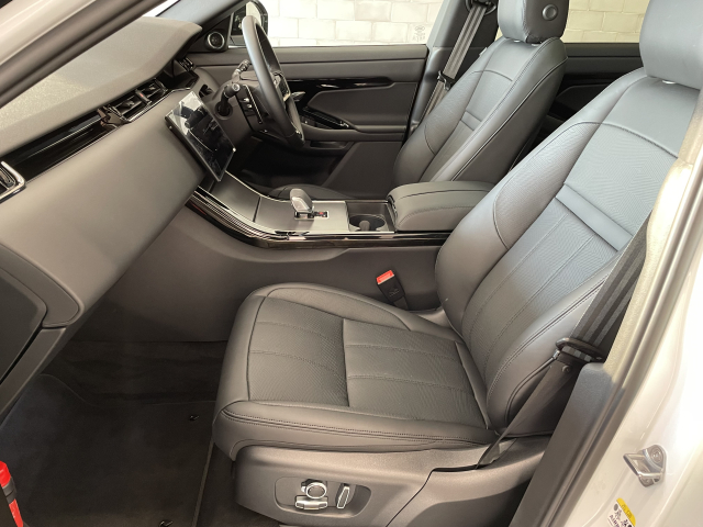 イヴォークﾀﾞｲﾅﾐｯｸHSE P300e ｵﾌﾟｼｮﾝ45万！新車総額950万！