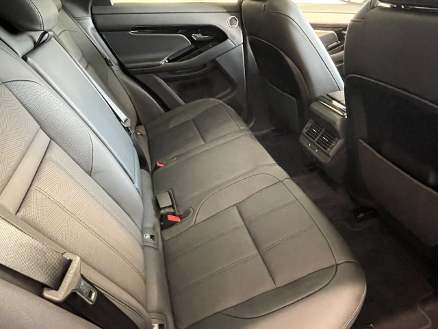 イヴォークﾀﾞｲﾅﾐｯｸHSE P300e ｵﾌﾟｼｮﾝ45万！新車総額950万！
