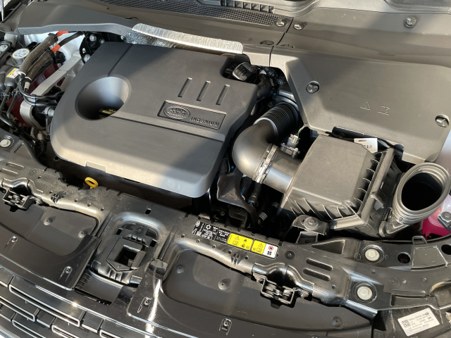 イヴォークﾀﾞｲﾅﾐｯｸHSE P300e ｵﾌﾟｼｮﾝ45万！新車総額950万！