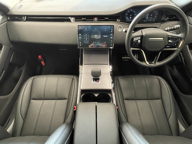 イヴォークﾀﾞｲﾅﾐｯｸHSE P300e ｵﾌﾟｼｮﾝ45万！新車総額950万！