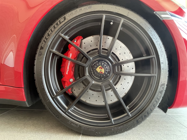 911ｶﾚﾗ4GTS（992．1） 1オナ！ｵﾌﾟｼｮﾝ412万！
