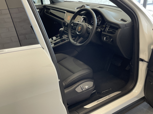 マカンS　（Ⅲ） ｴｱｻｽ・BOSE・ﾏﾄﾘｸｽLED