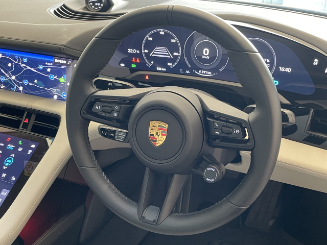 パフォーマンスPKG＋ ｵﾌﾟｼｮﾝ505万！新車総額1,760万