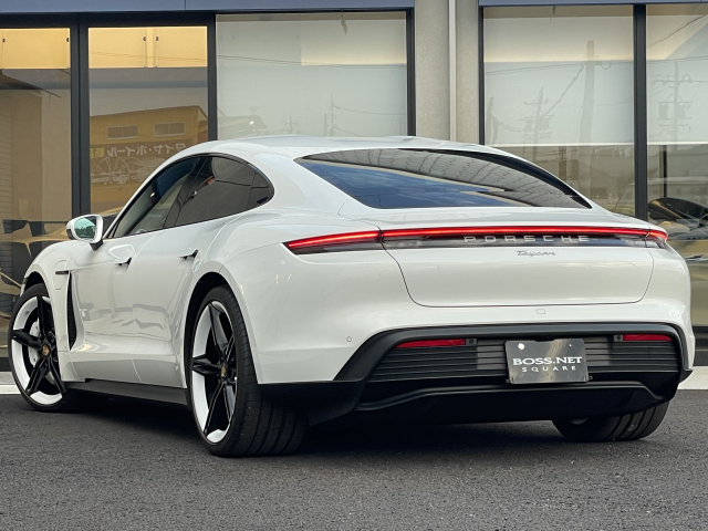 パフォーマンスPKG＋ ｵﾌﾟｼｮﾝ505万！新車総額1,760万