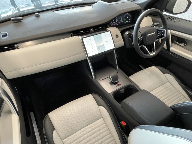 ディスカバリースポーツ ﾀﾞｲﾅﾐｯｸHSE　P300e