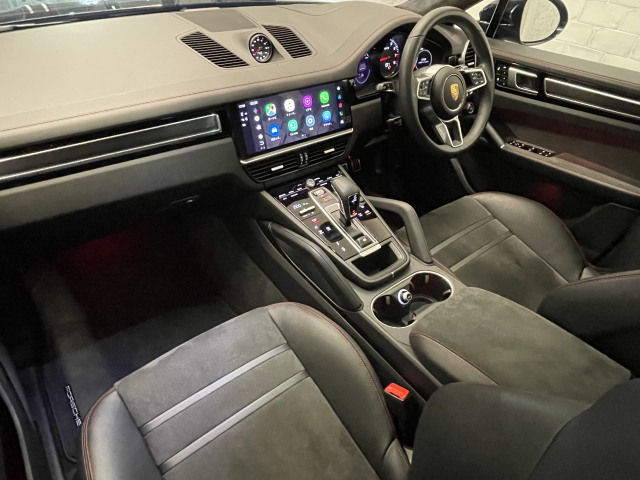 カイエンクーペＧＴＳ後期モデル ｵﾌﾟｼｮﾝ242・新車総額2,230万！