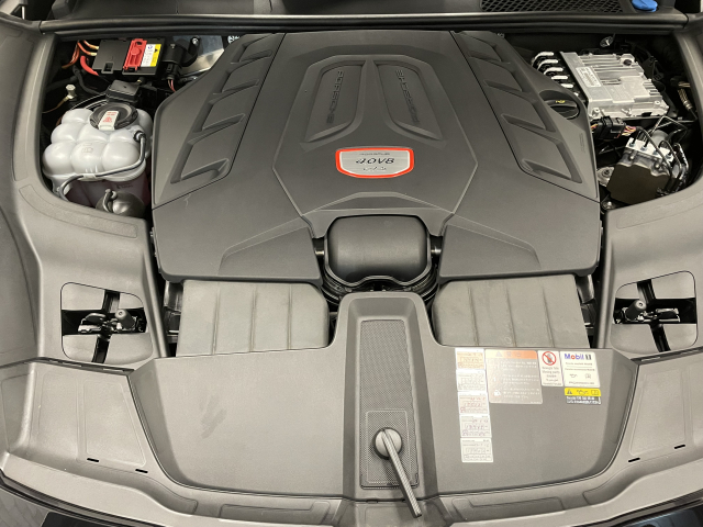 カイエンクーペＧＴＳ後期モデル ｵﾌﾟｼｮﾝ242・新車総額2,230万！