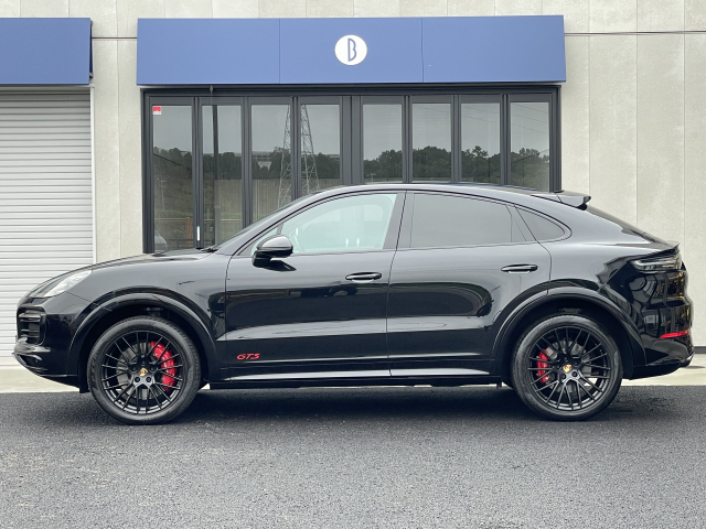 カイエンクーペＧＴＳ後期モデル ｵﾌﾟｼｮﾝ242・新車総額2,230万！