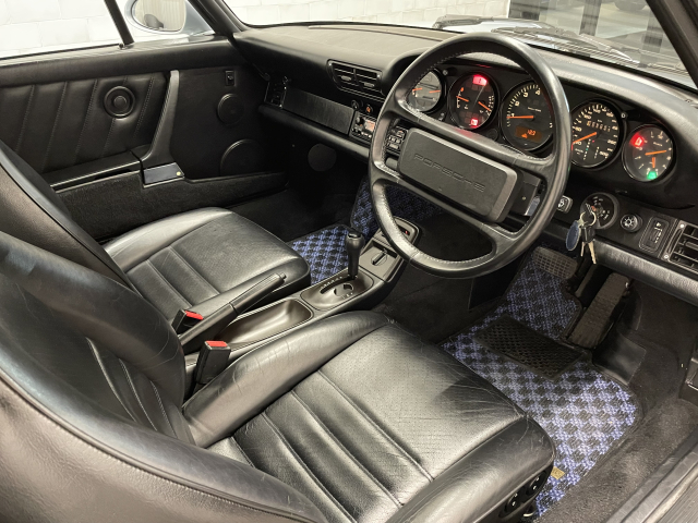 911カレラ2【964】逸品 右・Ｄ車・美車必見