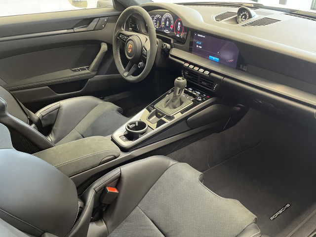 911GT3【992.2】左・PDK 【OP】377万