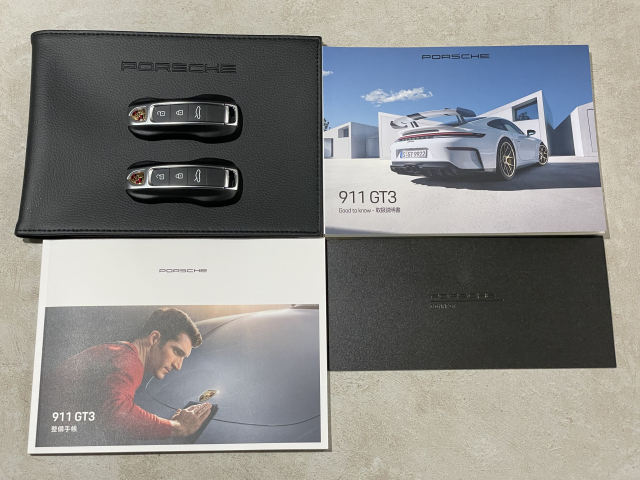 911GT3【992.2】左・PDK 【OP】377万