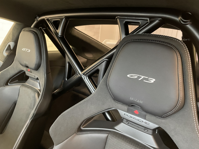 911GT3【992.2】左・PDK 【OP】377万