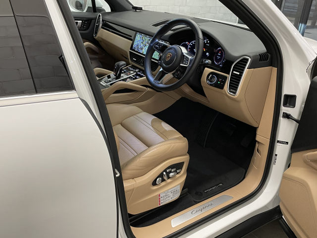 カイエン3.0 ｵﾌﾟｼｮﾝ185万・1ｵｰﾅｰ車