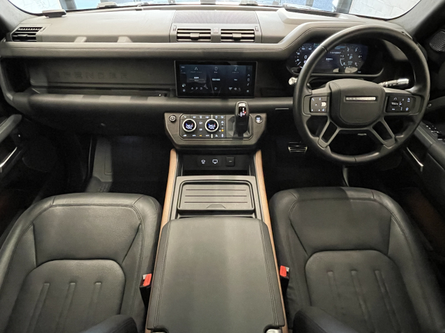 ディフェンダー 110Xﾄﾛﾌｨｰｴﾃﾞｲｼｮﾝ