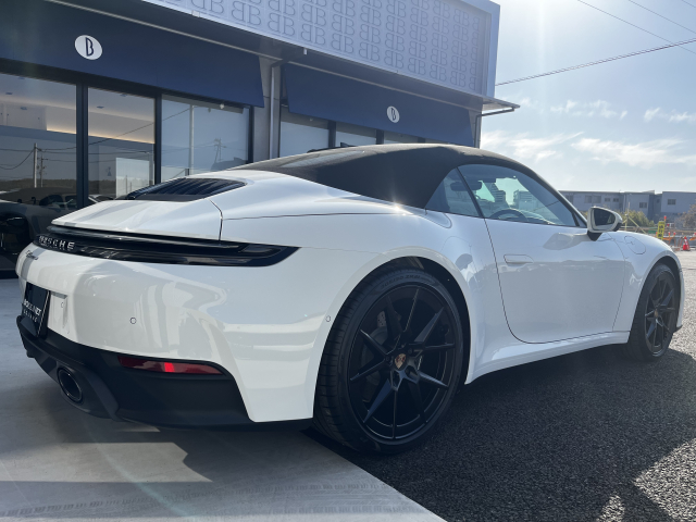 911カレラ カブリオレ（992.2） ｵﾌﾟｼｮﾝ200万！１ｵｰﾅｰ！！