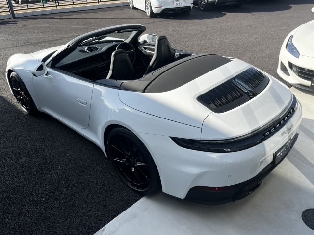 911カレラ カブリオレ（992.2） ｵﾌﾟｼｮﾝ200万！１ｵｰﾅｰ！！