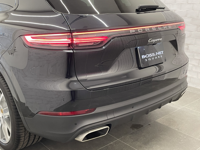 カイエン3.0　オプション262万！ 21ｴｸｽｸﾙｰｼﾌﾞﾃﾞｻﾞｲﾝ