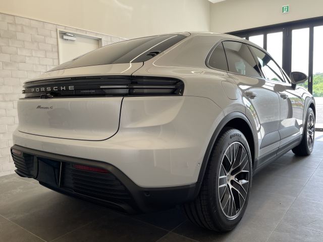 マカン4　EV ｵﾌﾟｼｮﾝ125万！