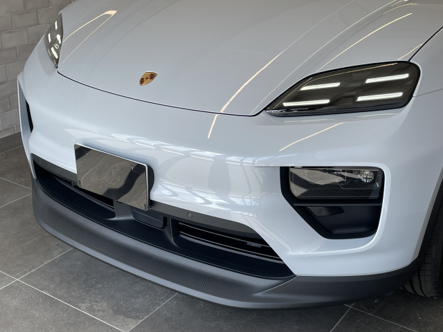 マカン4　EV ｵﾌﾟｼｮﾝ125万！