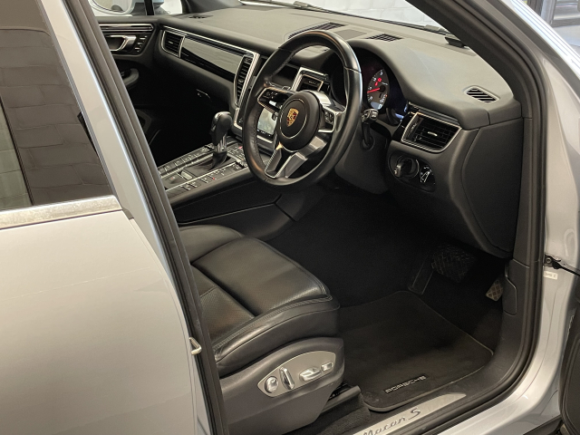 マカンS 1オーナー！美車必見！