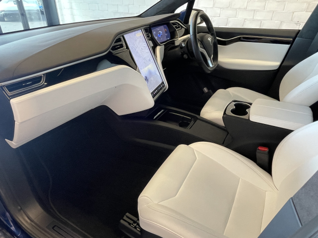 モデルX　P100D 法人1オナ・OP263万総額2,000万