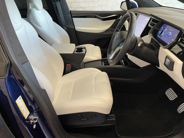 モデルX　P100D 法人1オナ・OP263万総額2,000万