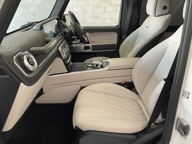 G63 エデイションマグノホワイト 【右120台限定車！！】