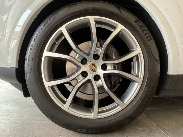 カイエンcoupe PSMPメンテナンスプラン５年加入