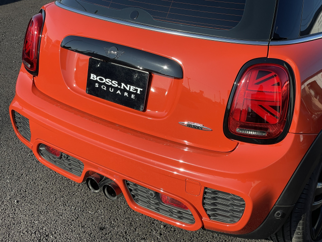 ジョンクーパーワークス D整備車