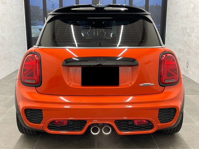 ジョンクーパーワークス D整備車
