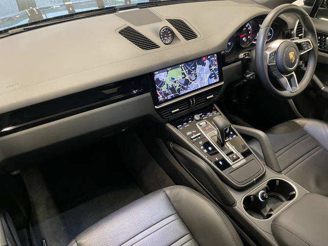 カイエンSクーペ　ｽﾎﾟｰﾂｸﾛﾉpkg D点検車検記録9回