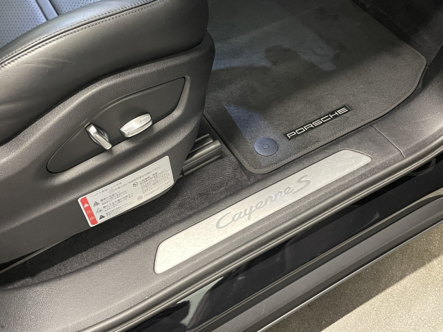 カイエンSクーペ　ｽﾎﾟｰﾂｸﾛﾉpkg D点検車検記録9回