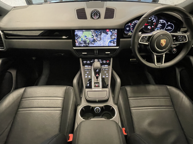 カイエンSクーペ　ｽﾎﾟｰﾂｸﾛﾉpkg D点検車検記録9回
