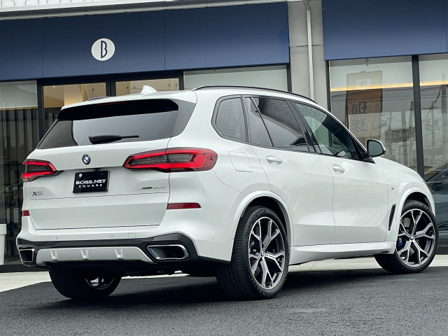 X5xDRIVE3.5d Mスポーツ ﾊﾟﾉﾗﾏﾙｰﾌ・7人乗・ﾌﾞﾗｳﾝ革