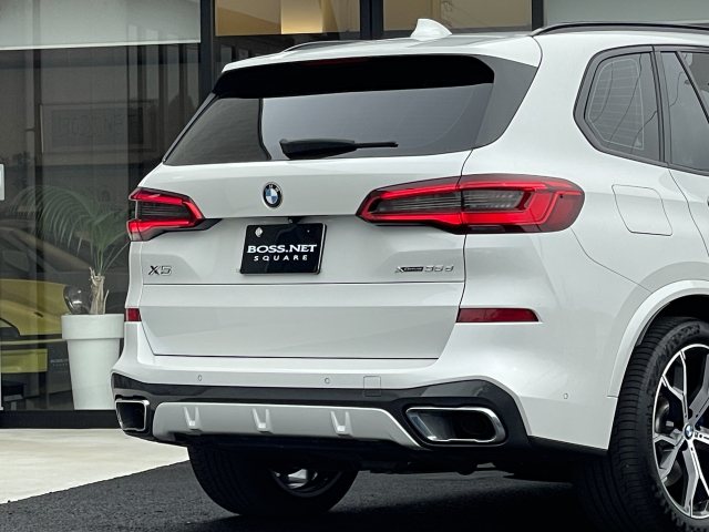 X5xDRIVE3.5d Mスポーツ ﾊﾟﾉﾗﾏﾙｰﾌ・7人乗・ﾌﾞﾗｳﾝ革